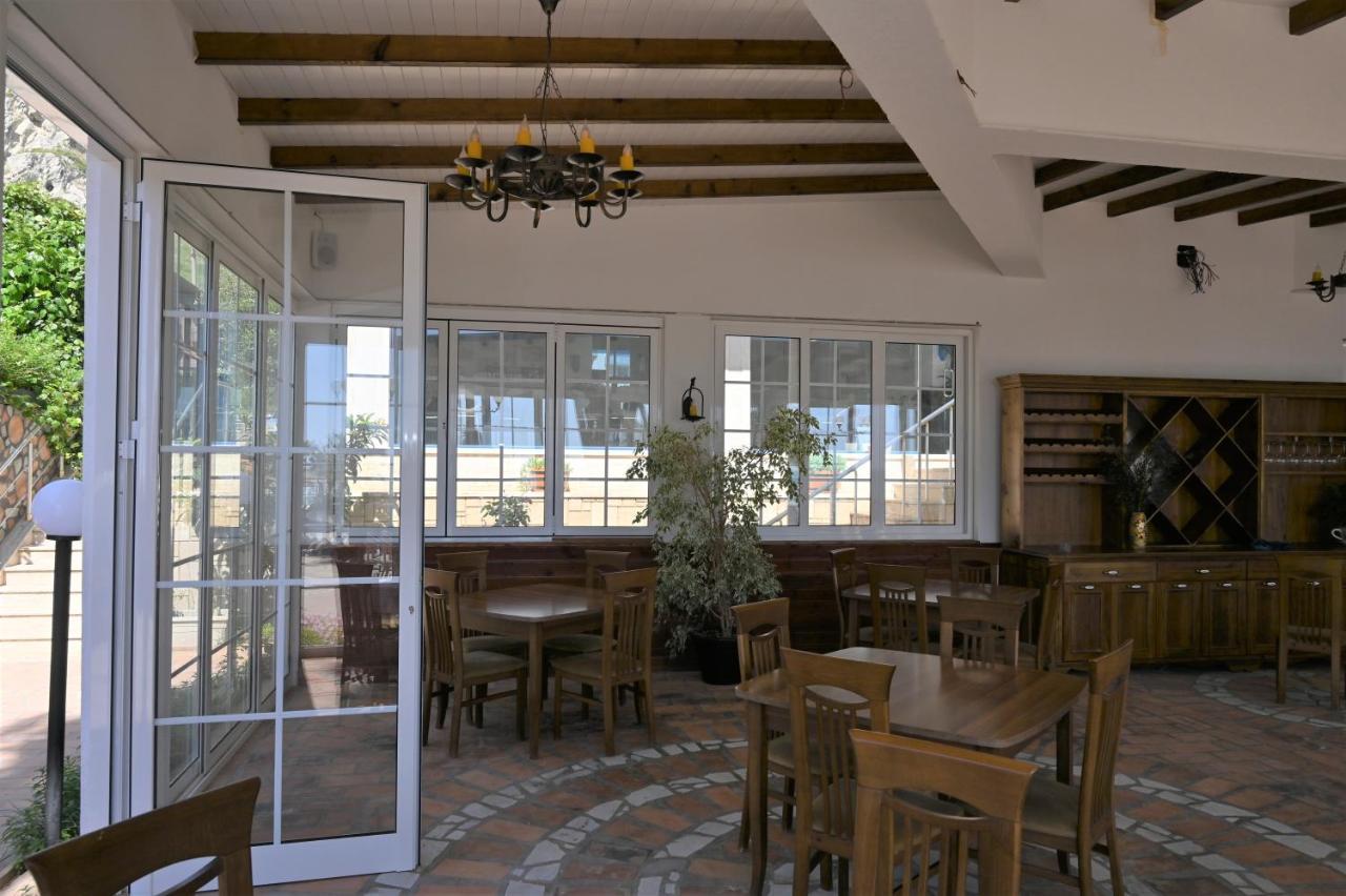 Hotel Grand G&T Škalngur Esterno foto