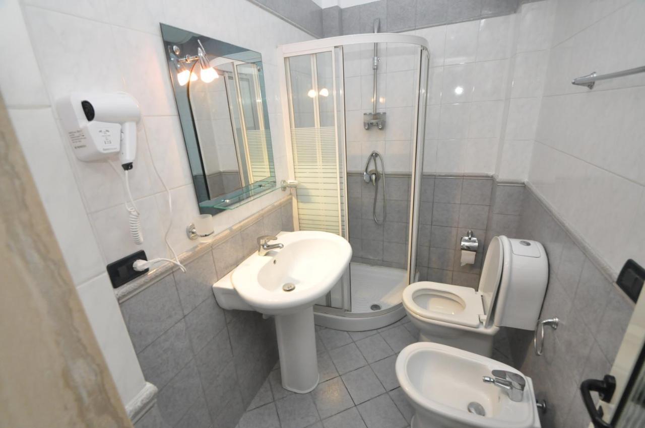 Hotel Grand G&T Škalngur Esterno foto